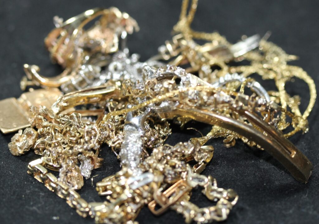 Used gold jewelry for on sale sale